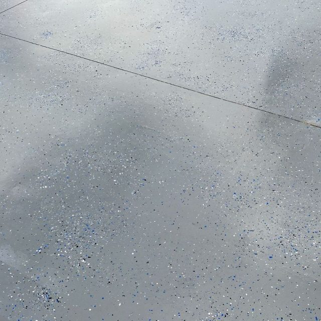 M37317 - Blitz - 4 Signs That Its Time to Coat Your Homes Garage Floor